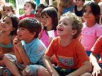 Kindergottesdienst — Bild aus lizenzfreier Bilderdatenbank.
Zur Verfügung gestellt von www.kirchenweb.ch -
Internet- und Kommunikationsplattform für Kirchen, Kirchgemeinden, Pfarreien und kirchliche Organisationen.